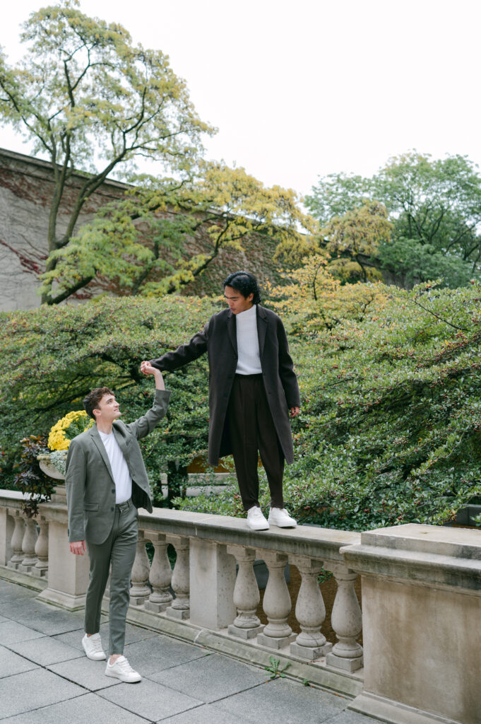 South Gardens Art Institute of Chicago engagement photos