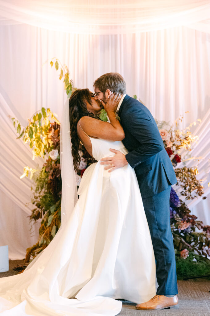 River Roast wedding ceremony