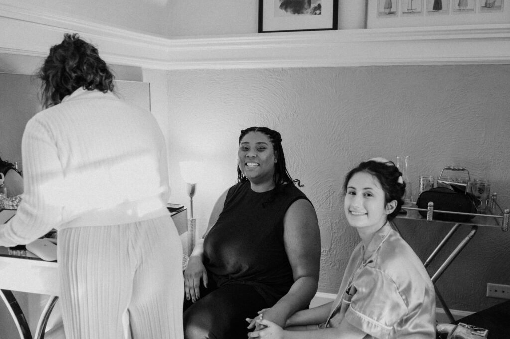 Wedding getting ready at Colvin House, Chicago